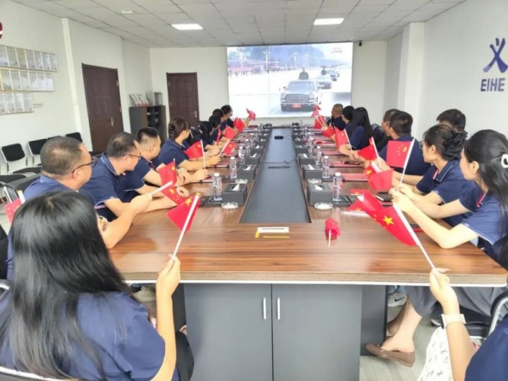 EIHE Steel Structure Group òganize gade emisyon an dirèk 93yèm parad militè a.