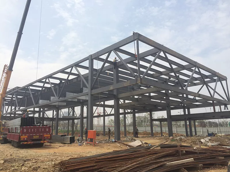 Bilding depo metal